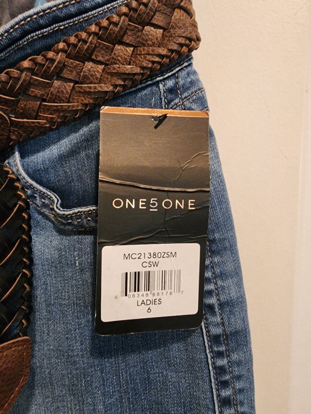One5One Denim Crop Jeans with Braided Belt – Size 6 – NWT - Picture 9 of 14